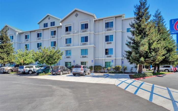 Motel 6 Belmont, CA - San Francisco - Redwood City