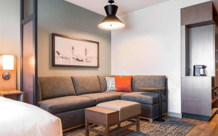 Hyatt Place Sacramento Intl Airport