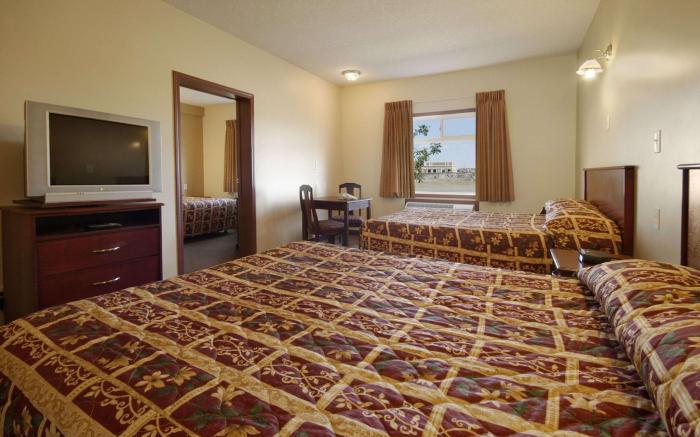 Super 8 By Wyndham Fort Saskatchewan