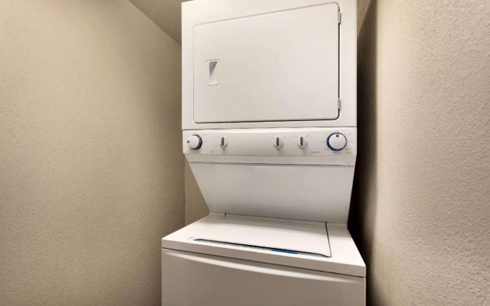 Travelodge by Wyndham Jefferson City