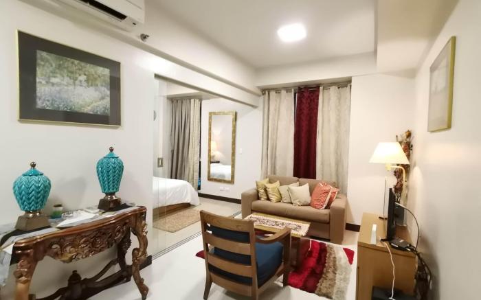 Mactan Newtown Daily Staycation Condo+Pool!