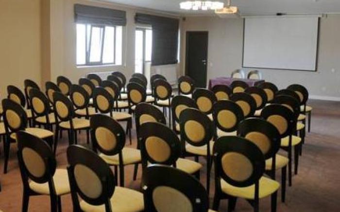 Hotel Dumbrava