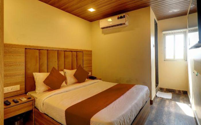 Hotel Priceless
