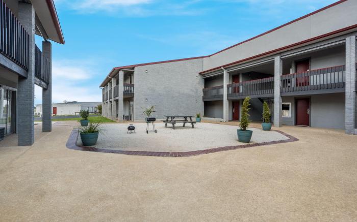 Red Roof Inn Madisonville