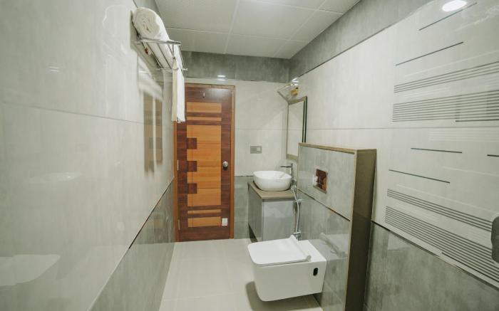 Saavees Residency