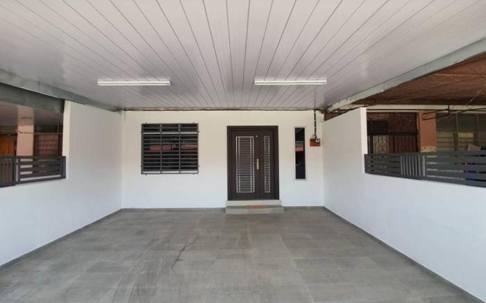 Al-Madinah Homestay (Muslim only)