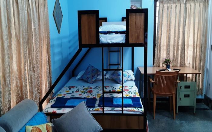 Konnectify Sextuple - 6 Person Room Suite