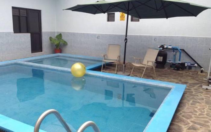 Hotel Tres Flores