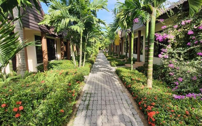 Amorn Inn Resort