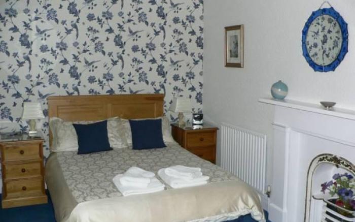 Glyntwrog House