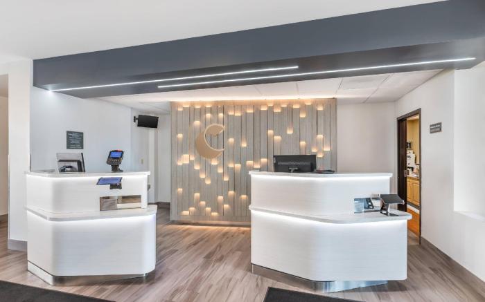 Comfort Inn & Suites Arlington Heights - Buffalo Grove