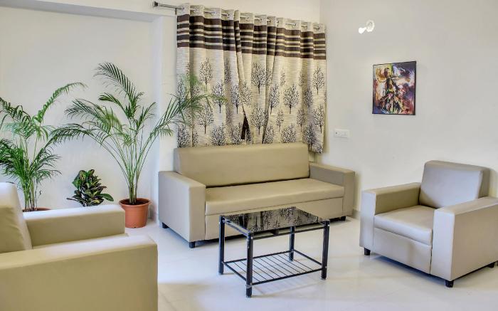 Hotel O Homes Vardhan House 2