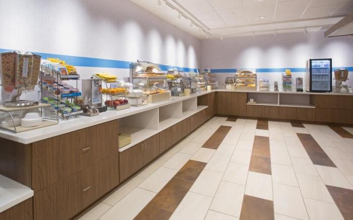 Holiday Inn Express & Suites West Des Moines - Jordan Creek By IHG