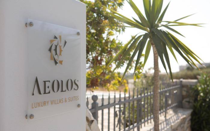 Aeolos Luxury Villas & Suites