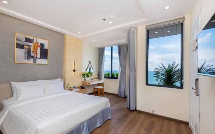 One Season Boutique Hotel Vung Tau - Beachfront