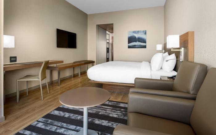 AC Hotel San Francisco Airport/Oyster Point Waterfront