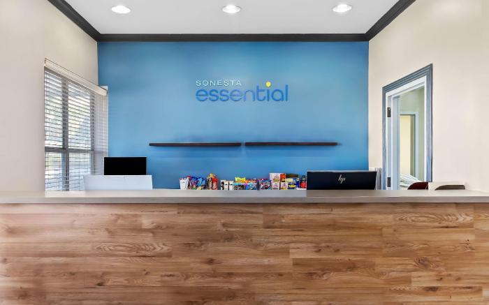 Sonesta Essential IAH Airport JFK Boulevard