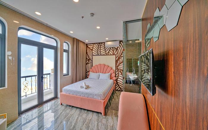 S79 Hotel T68