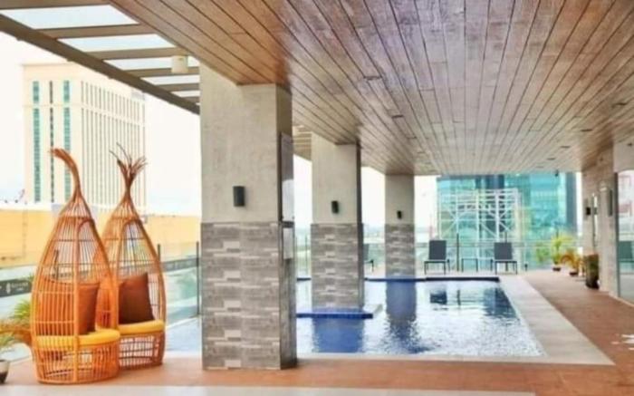 Sea View Balcony Apartment, Sunvida Tower