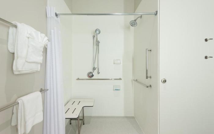 Holiday Inn Express and Suites St Louis-Chesterfield