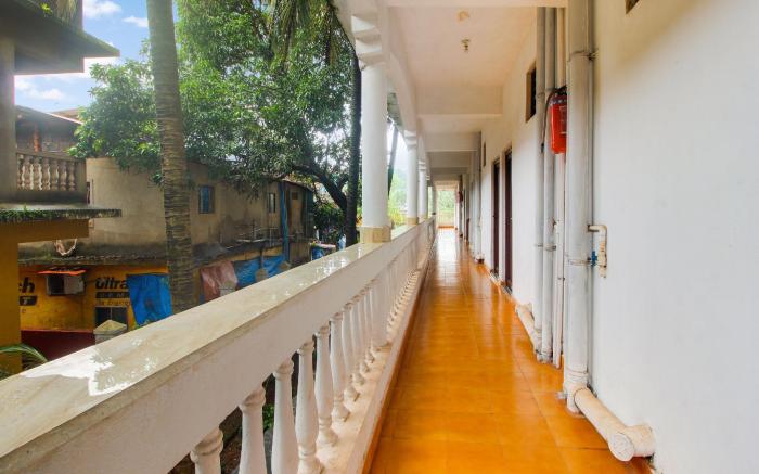 Collection O Maizons Lakeview Resort