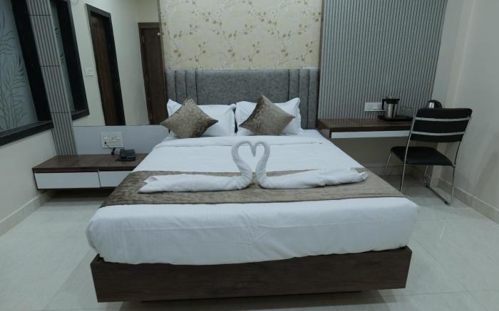 Hotel Adhiraj Inn