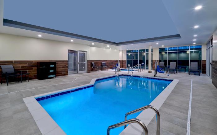 Fairfield by Marriott Inn & Suites Omaha at MH Landing