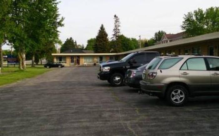 Walkerton Inn Motel