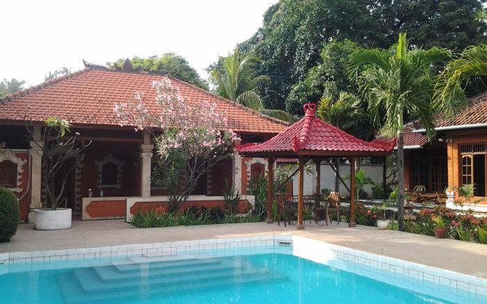 Keyani Bungalows