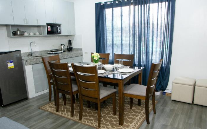 Gibbz Apartelle (Unit 205) Imus, Cavite