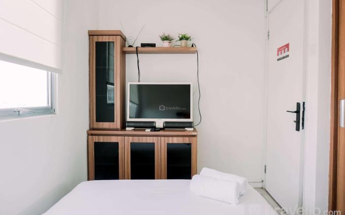 Homey & Comfort 2BR Pakubuwono Terrace By Travelio