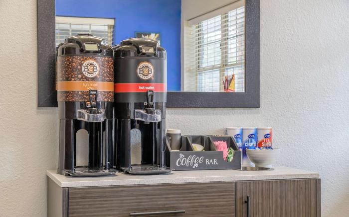 Motel 6 Columbus, GA - Columbus Airport