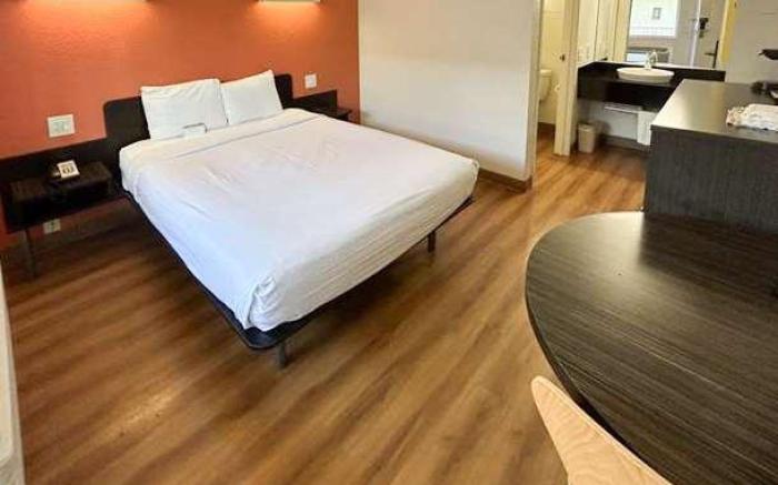 Studio 6  Suites - Riverside, CA - South
