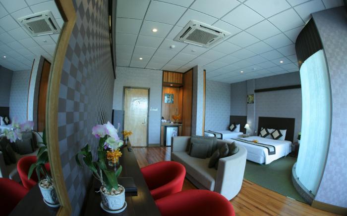 New Wave Hotel