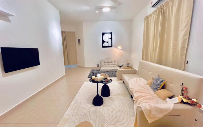 HeySnowy#Single Semi-D #FreeNetflix #gated&guarded