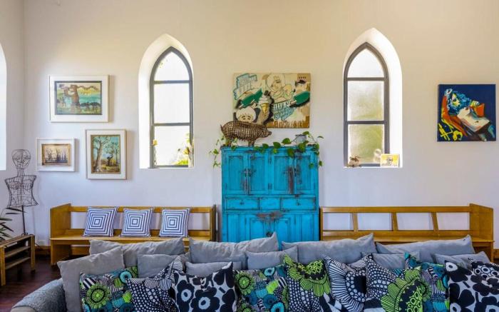 Hay Valley Chapel & Cemetery BNB