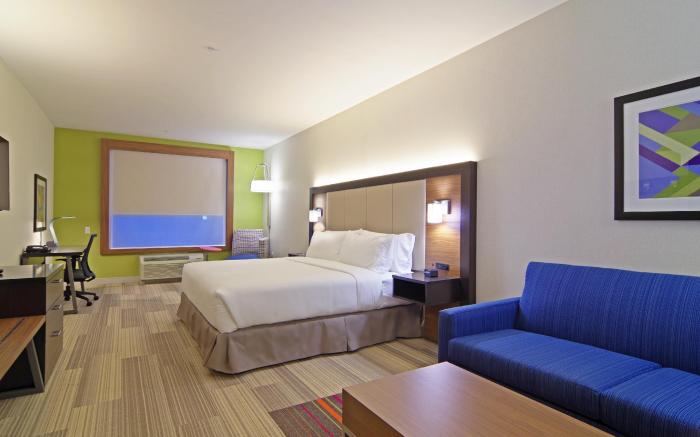 Holiday Inn Express & Suites North Phoenix/Scottsdale By IHG