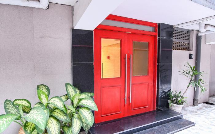 FabHotel Sayeeda International - 600m from Park Circus 7 Point