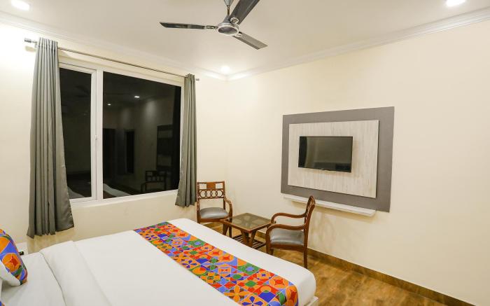 FabExpress Trijal Inn