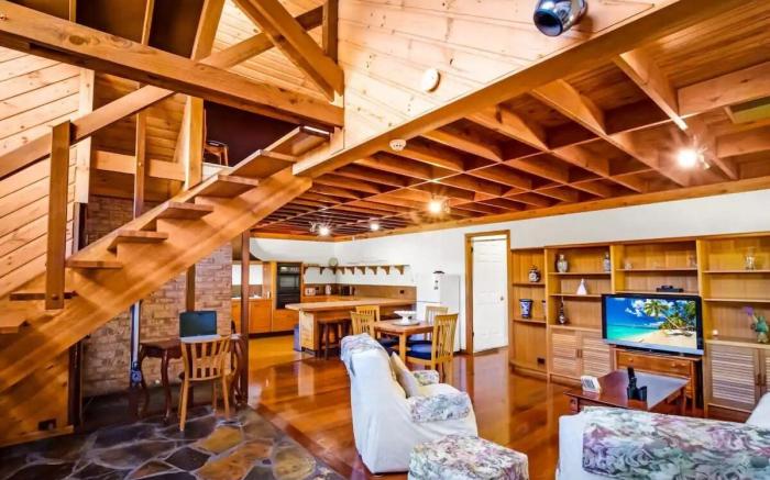 Spacious, Serene BNE Loft