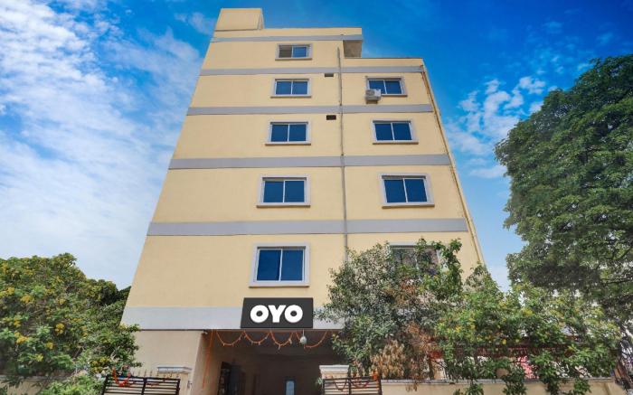 OYO 812329 Shri Ganesh Residency
