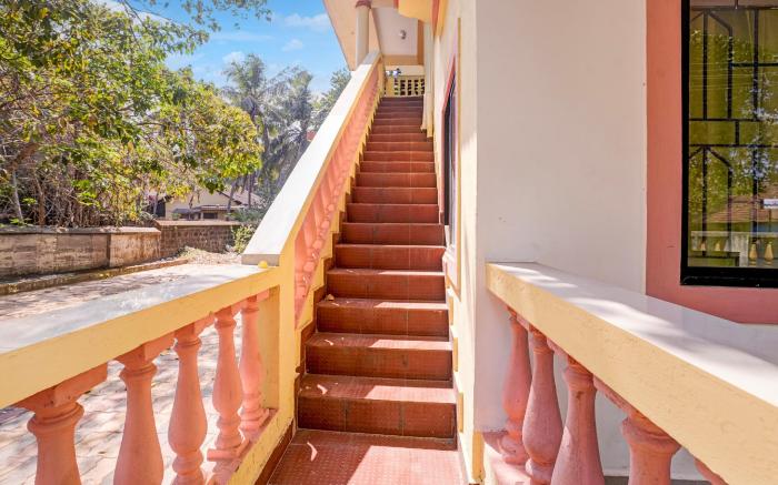Hotel O Galaxy Guest House
