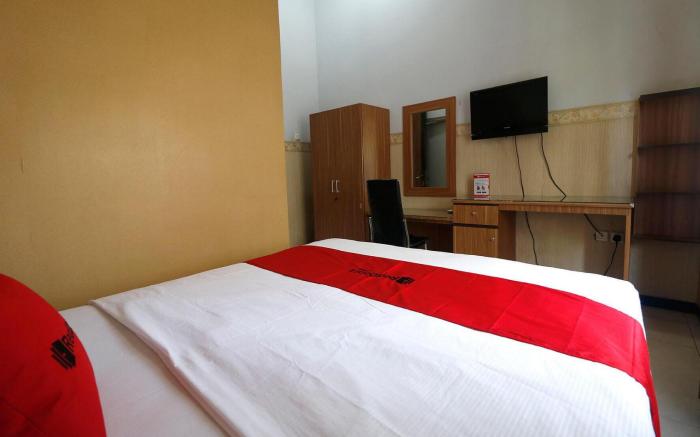 RedDoorz Plus near Undip Tembalang