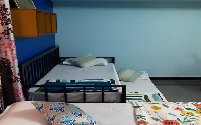 Konnectify Quintuple - 5 Person Room Suite