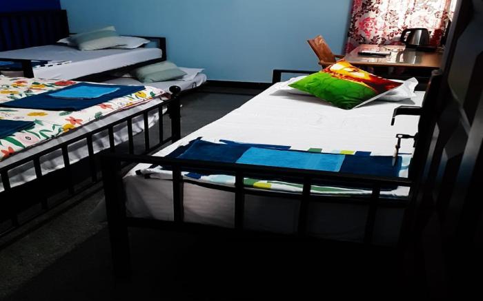 Konnectify Quintuple - 5 Person Room Suite
