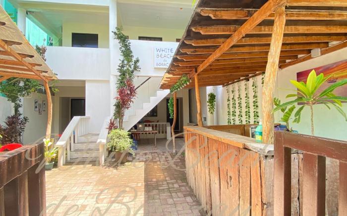 White Beach de Boracay Station 1 (Extension Hotel)