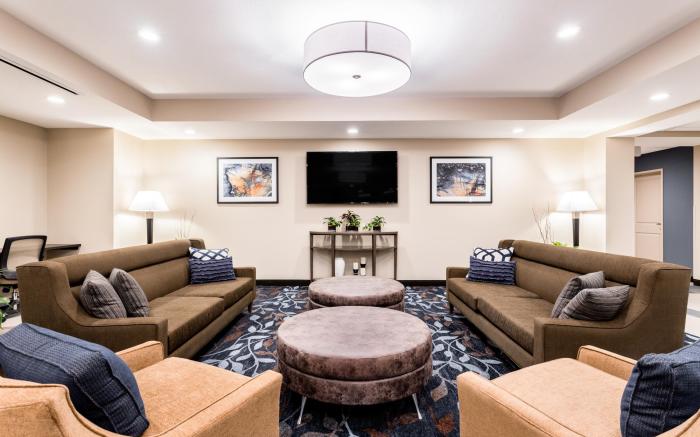 Candlewood Suites Eau Claire I-94