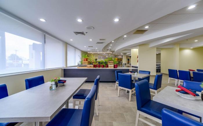 Saint Louis Airport Hotel