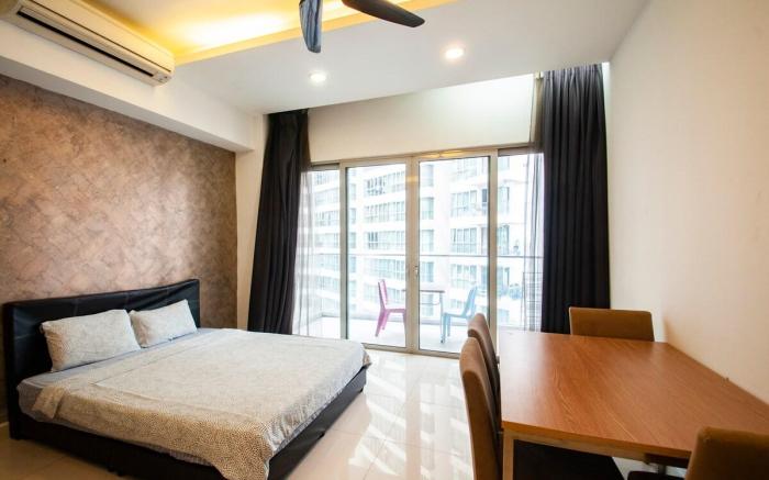 One BR Balcony/KLCC VIEW Pool/5mins walk to PWTC