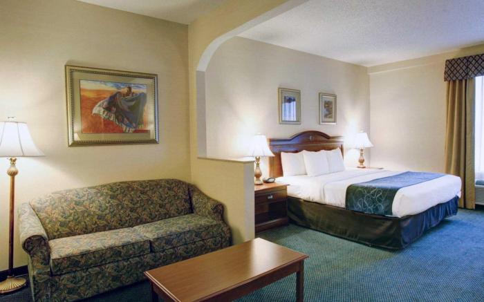 Comfort Suites Waco Near University Area